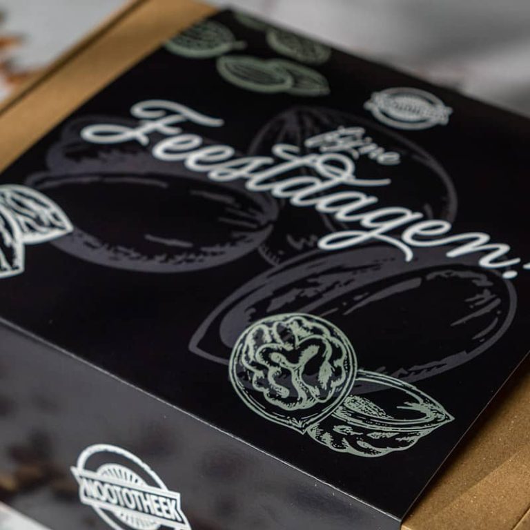 Cadeau Pakket Fijne Feestdagen! Noten & Chocolade 2